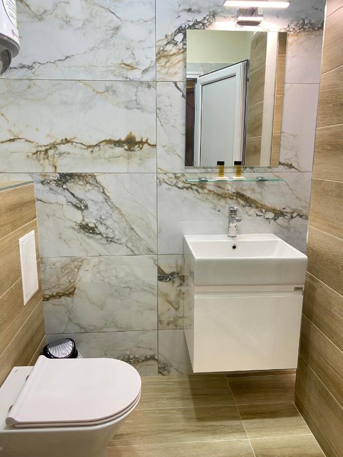 Nj Luxury Rooms And Suites ヴァルナ エクステリア 写真