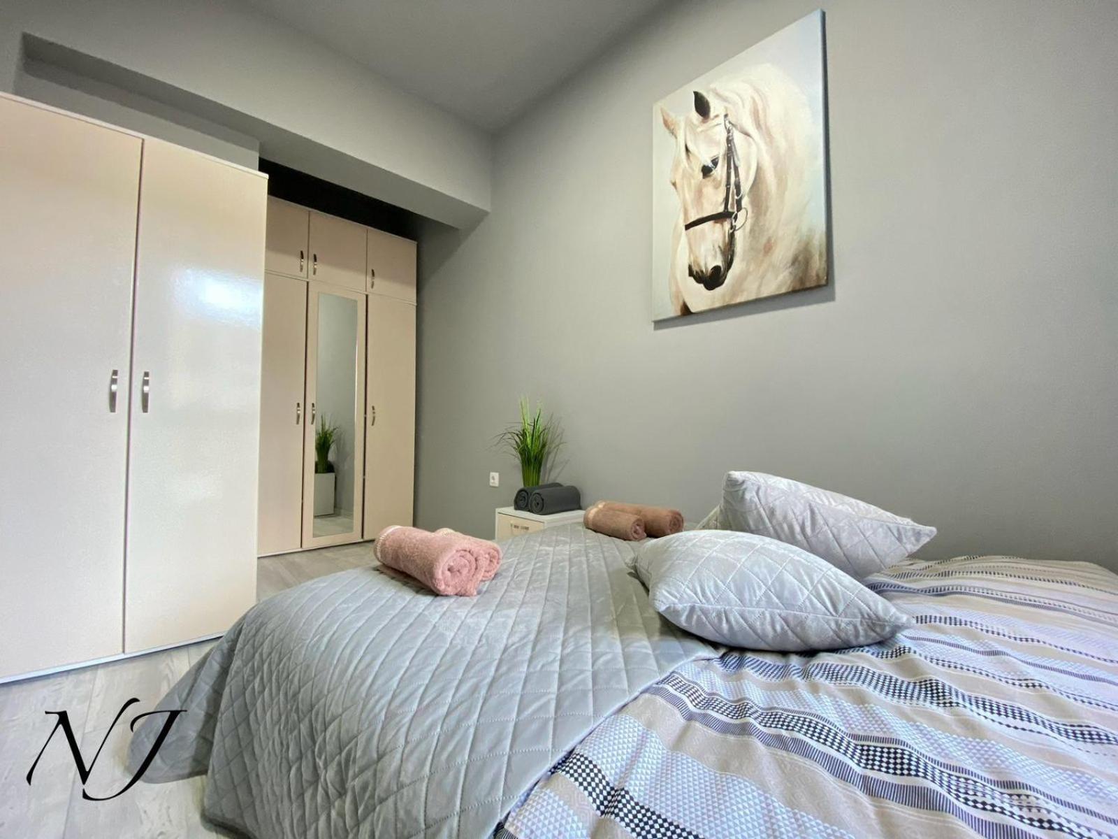 Nj Luxury Rooms And Suites ヴァルナ エクステリア 写真