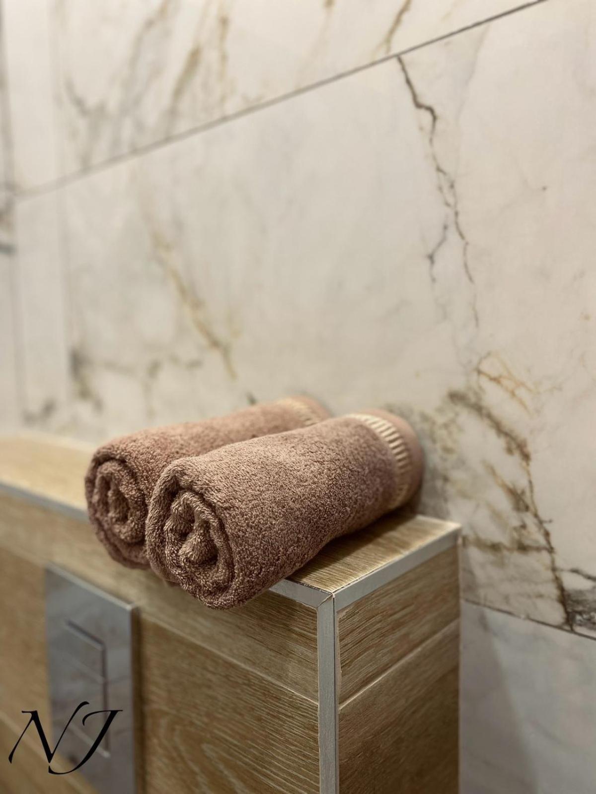 Nj Luxury Rooms And Suites ヴァルナ エクステリア 写真